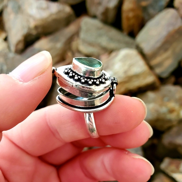 New Green Quartz 925 Silver Poison Ring. - Picture 16 of 16